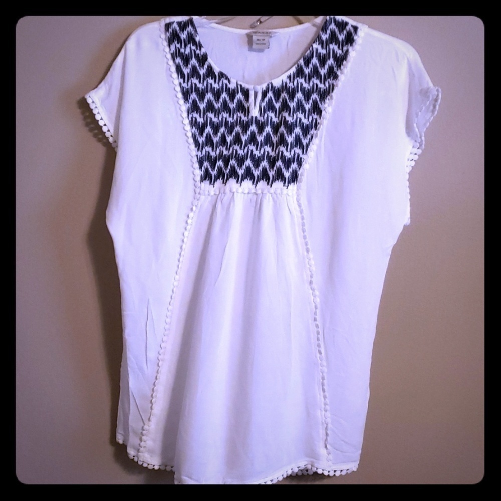 Ariat rayon short sleeve embroidered top